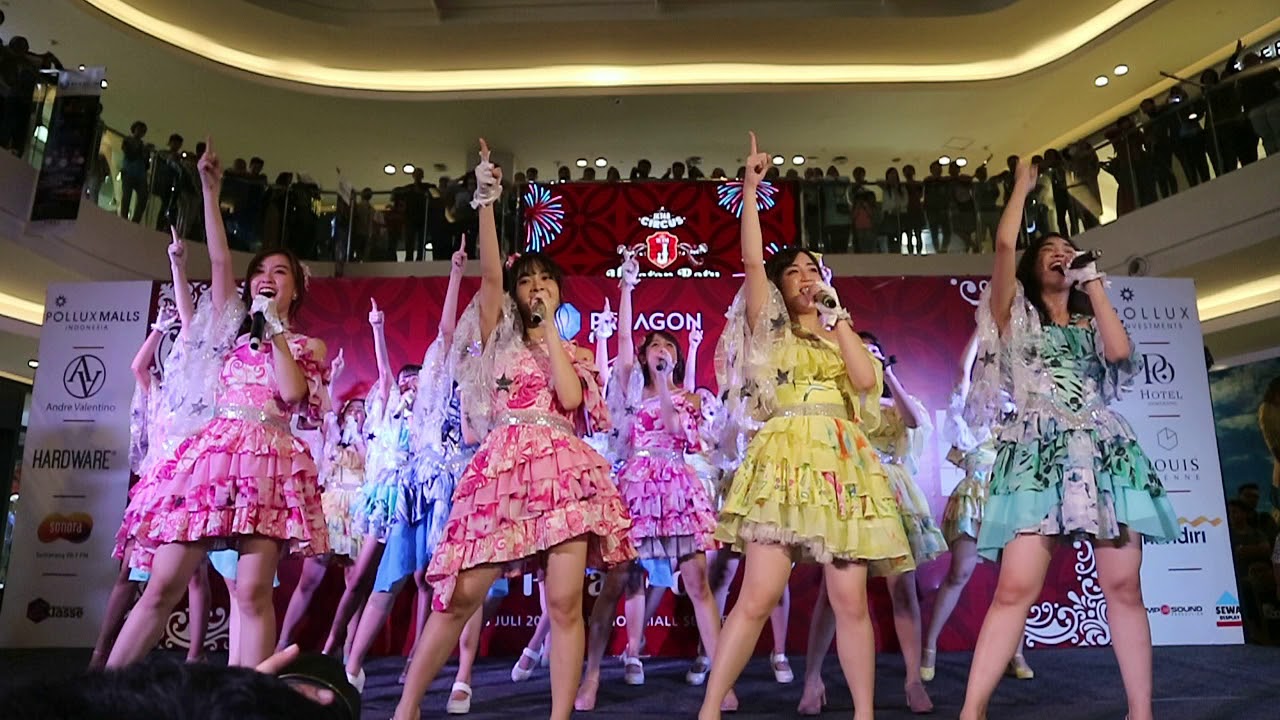 JKT48 Circus Team J - Semarang @ Paragon City Mall [ Part 1]