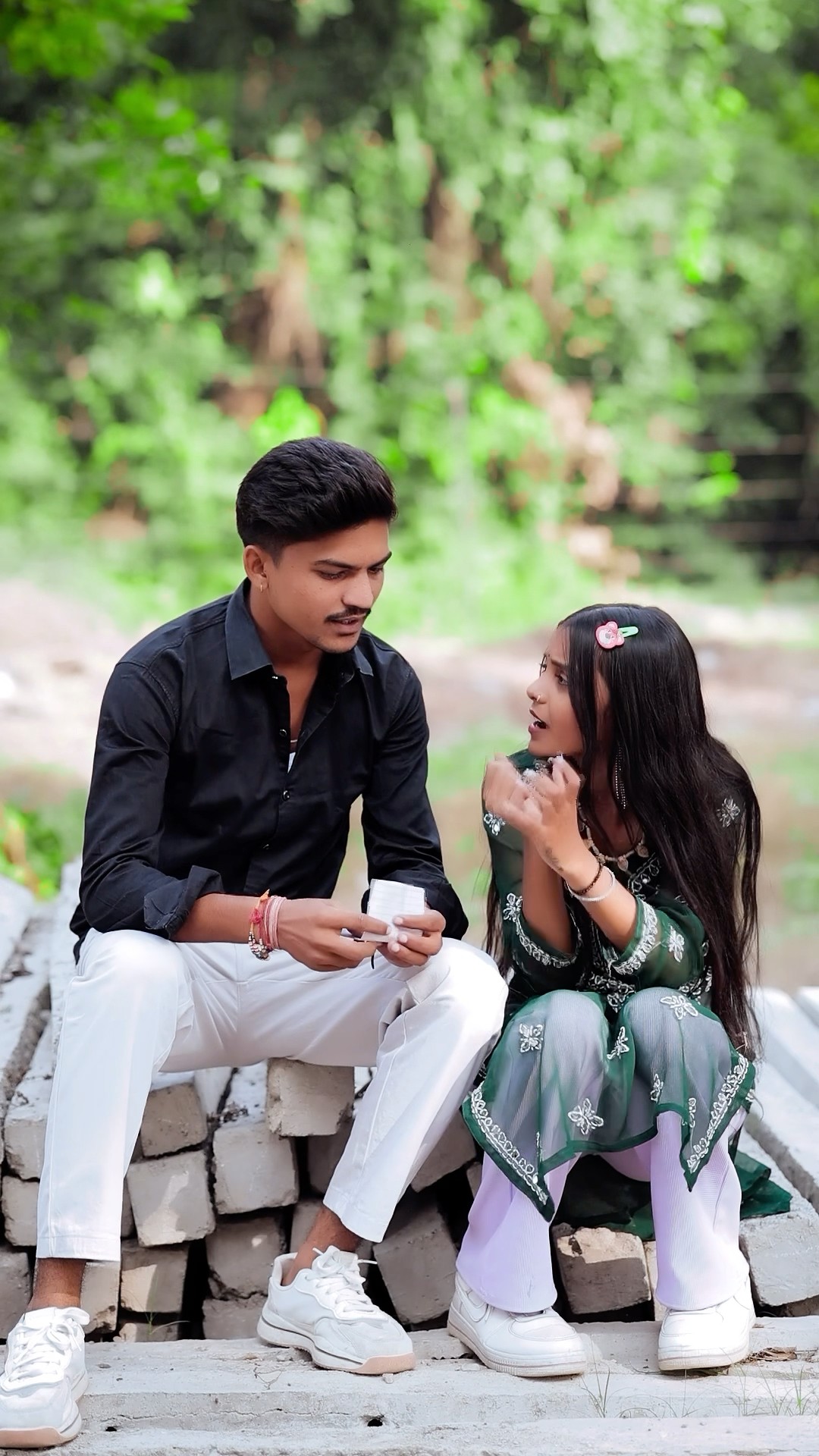 Ladkiyan bojh nahi hoti hai