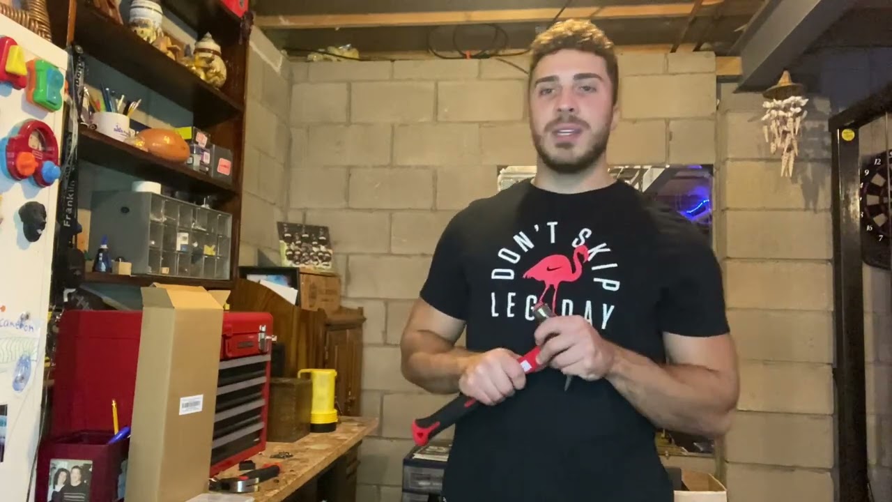 Review of C&T 2 Piece Hammer Set ,8oz Stubby Claw Hammer With Magnetic Nail Starter