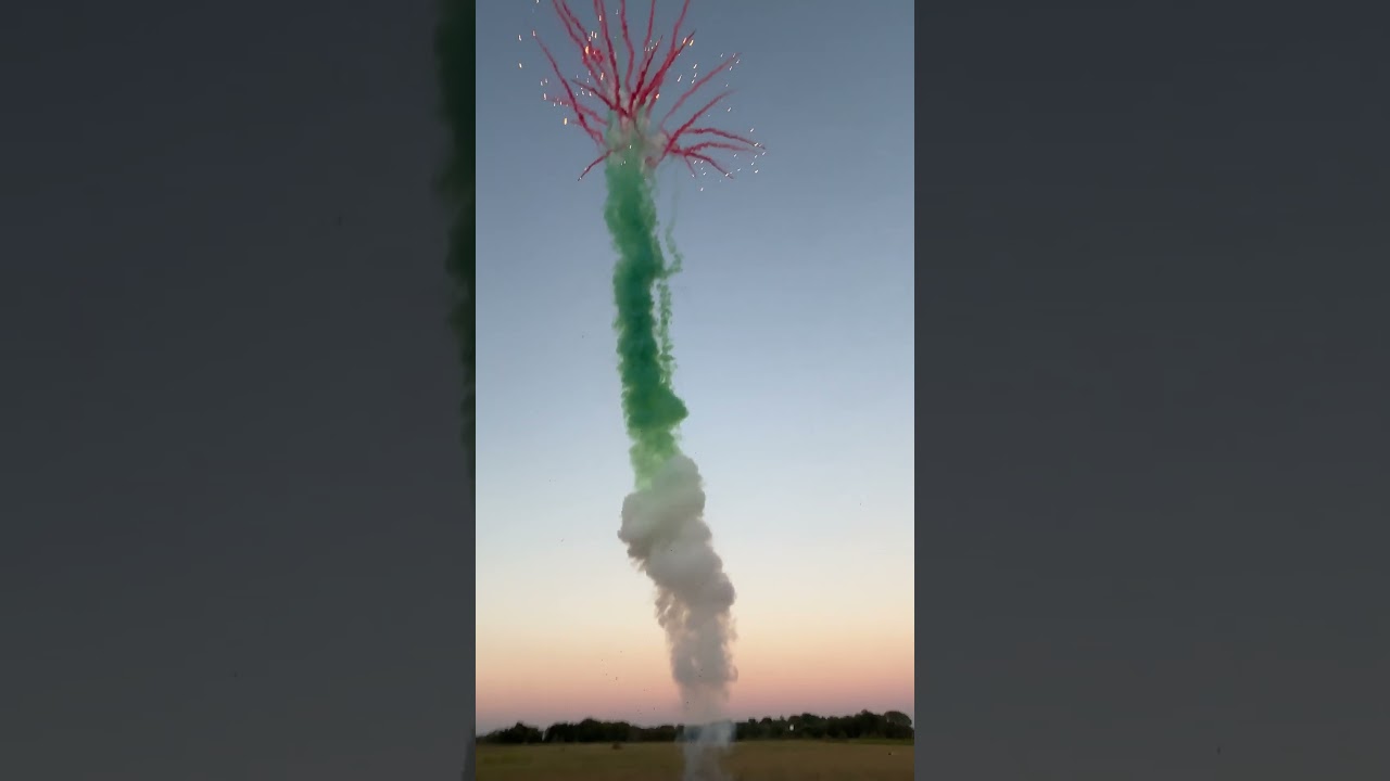 Crazy Daytime Smoke Firework! 