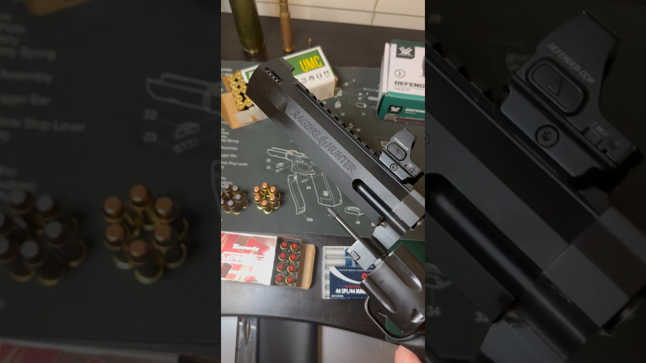 🚨🔴Taurus raging hunter 44 mag with a vortex CCW red dot🔴🚨