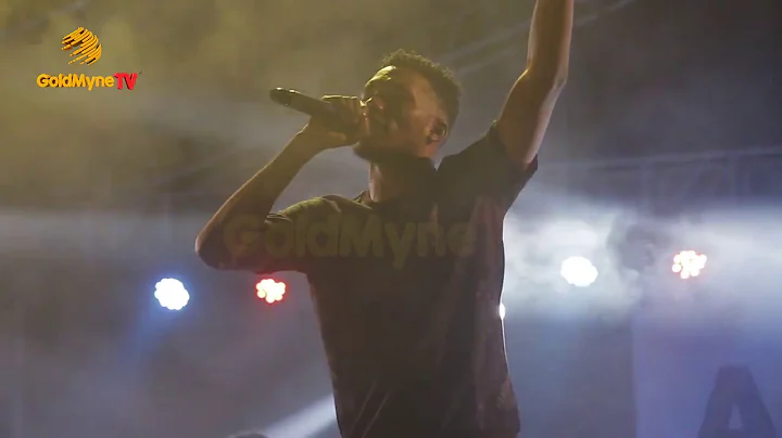 VICTOR AD PERFORMS "WETIN WE GAIN" AT A TOWN FEST CONCERT 2019