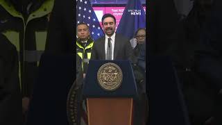 Mamdani weighs in on video showing NYPD officers being hit with snowballs