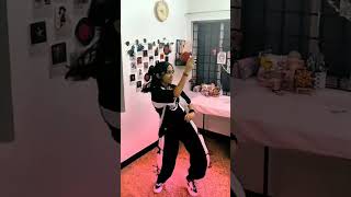 Tragg Dance Cover