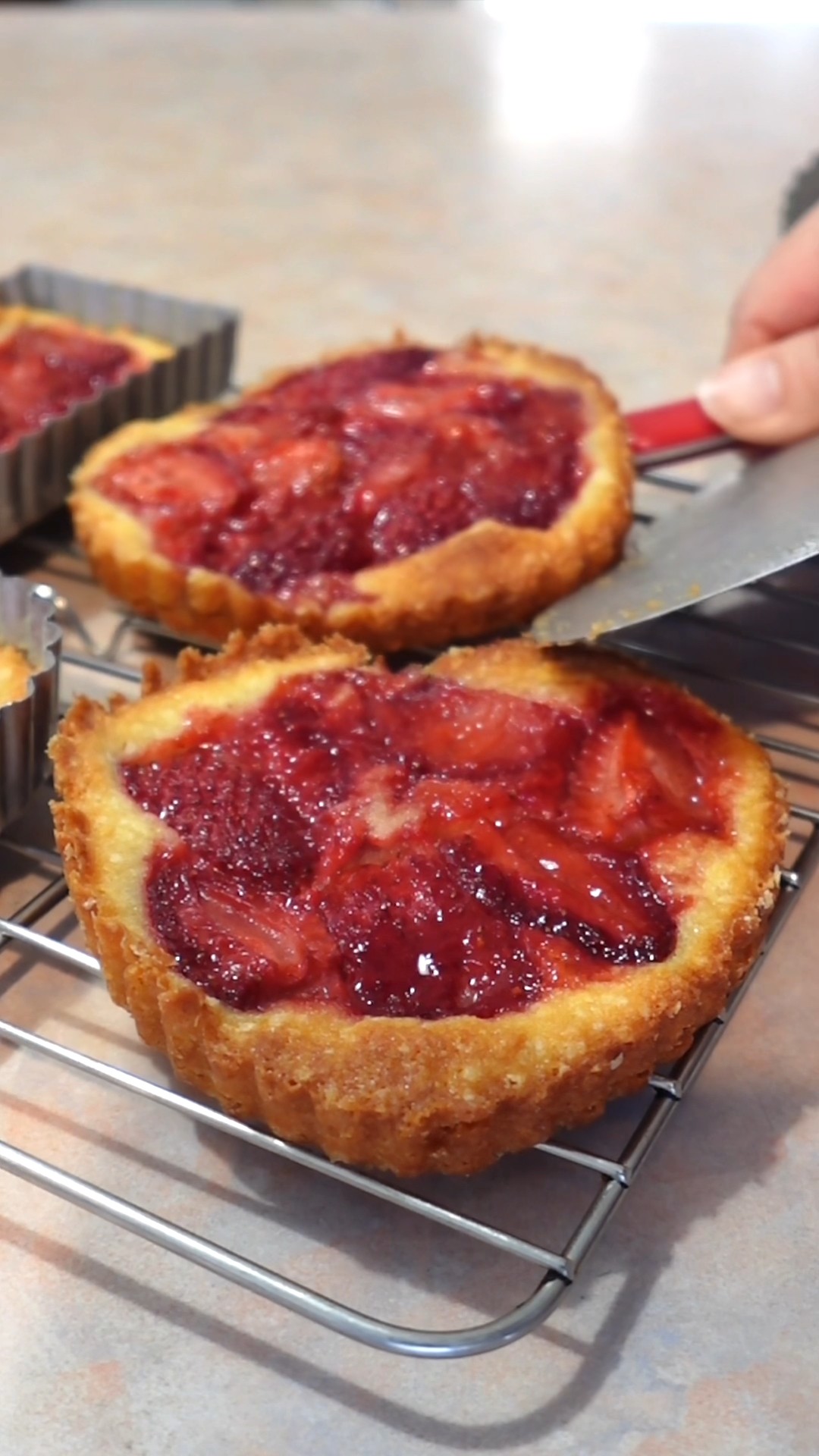 Strawberry Almond Tart 🍓🍓簡単いちごタルトの作り方 レシピ #shorts
