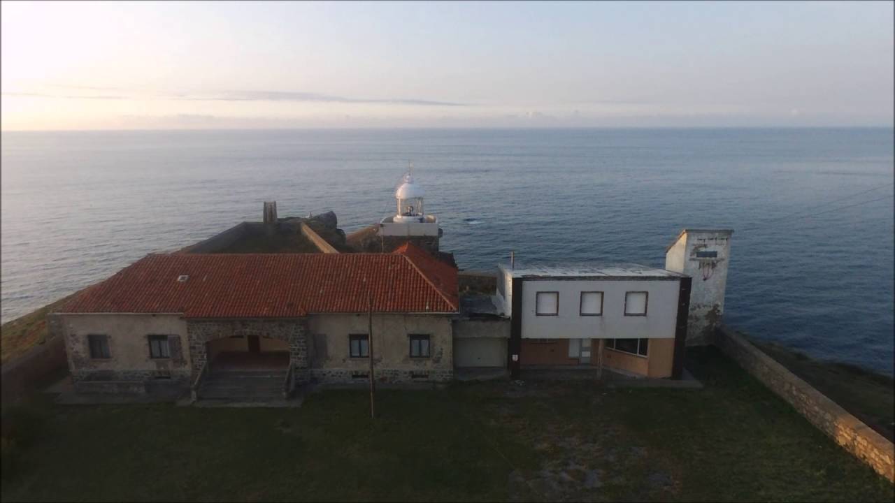 Resultado de imagen de Faro de cabo Vidio asturias