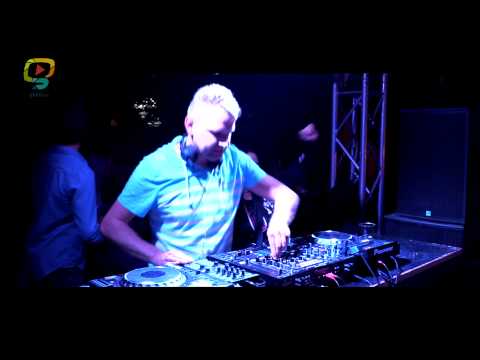 DJ Pico - Dance Exxtravaganza /Pláž pod UFOm - 2013 //MIXtape@gluuu.tv