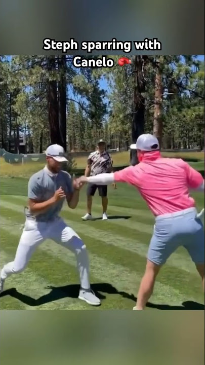 Throwback to Steph Curry trying to spar with Canelo Alvarez 😂