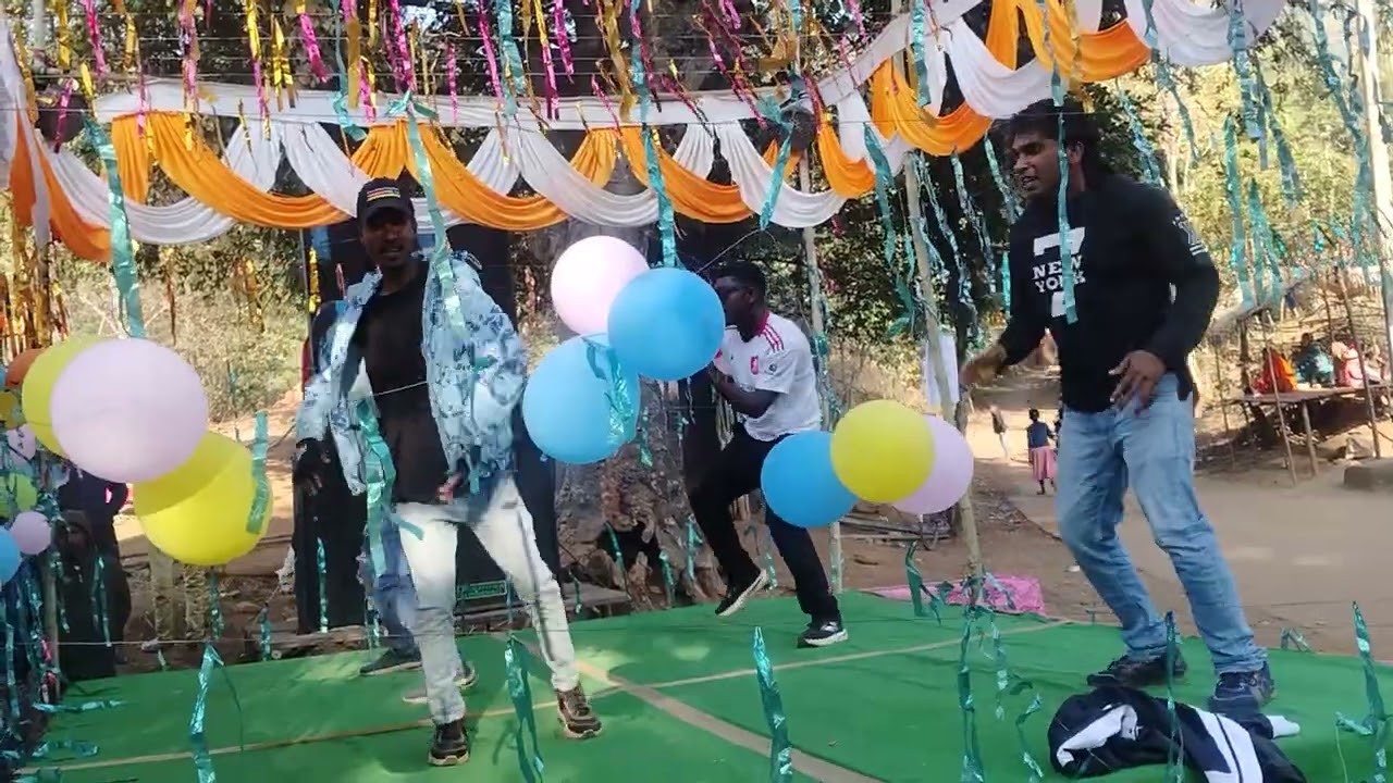 Mujhe kambal magade o bedardi #dance  Mr Jems Bond and Mr Arjun and other