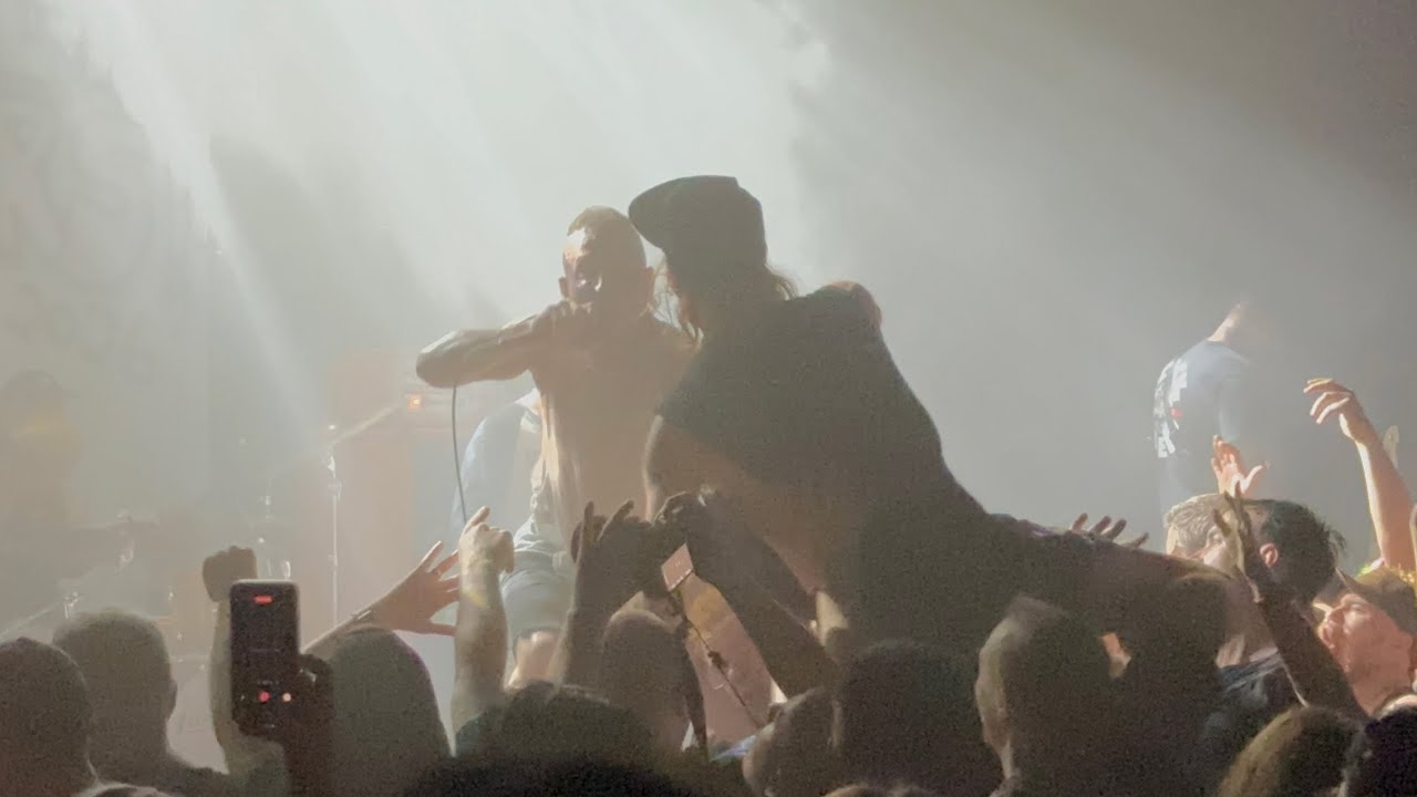 Better Lovers ‘Lie Between the Lines’ live at Sydney Manning Bar, 2026