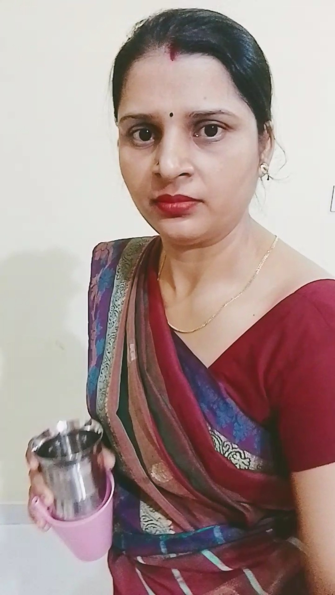 मैं पहले कामवाली ही थी #comedy #funny #varshaofficial #husbandwifecomedy #entertainment #shorts