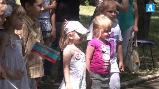 Для детей военных ДНР провели праздник в столичном ботаническом саду