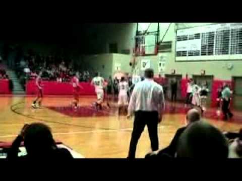 Amazing oop in High School Basketball Game