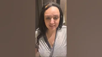 مي الخرسيتى تقول أنا اخد اي حد 