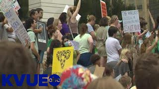 Protests continue in Downtown Austin in wake of leaked Supreme Court opinion on Roe v. Wade | KVUE