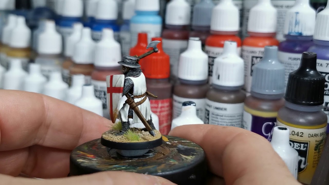 28mm V and V miniatures crusader painted.