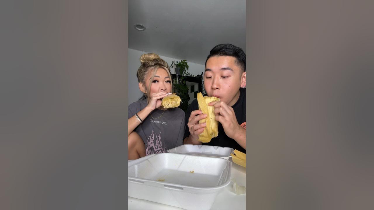 TRYING MEXICAN STREET FOOD MEXICAN HOT POCKETS YouTube