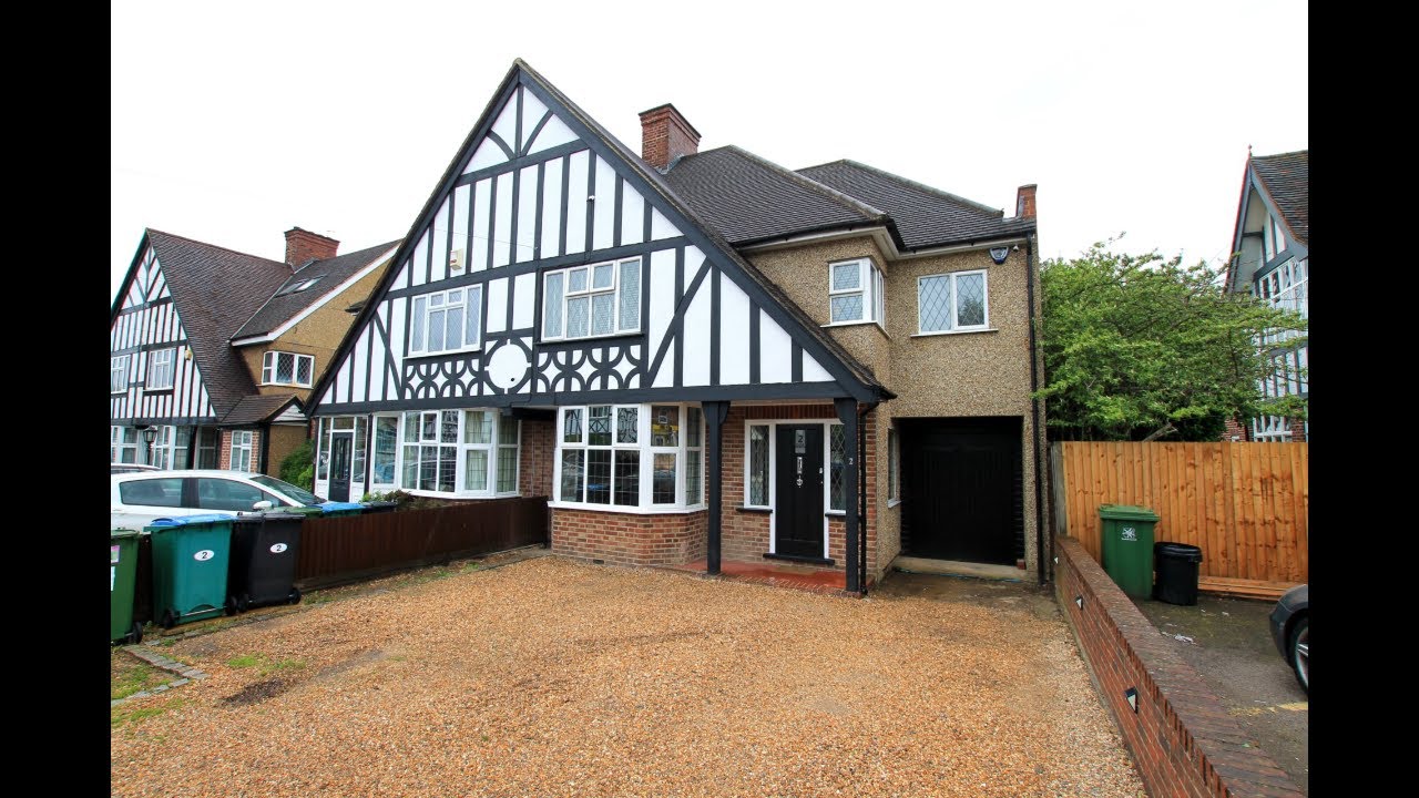5 BEDROM EXTENDED SEMI DETACHED HOUSE ON THE TUDOR ESTATE IN NORTH