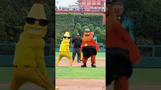 Mascots gone wild?#AllStarMoment #chicagobulls #NBAAllStar#mascot #funny