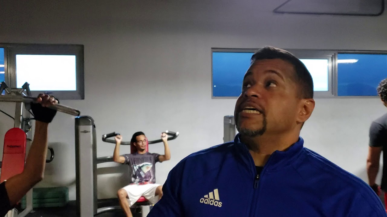 La Roca Training - YouTube