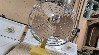 Vintage Hoover Model 6710-12 12' Table Fan
