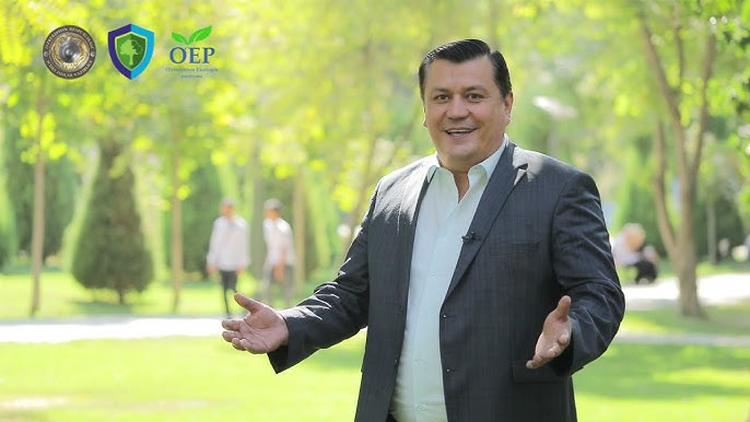 Kiyingan transseksual video Tildagi porno jinsiy aloqa