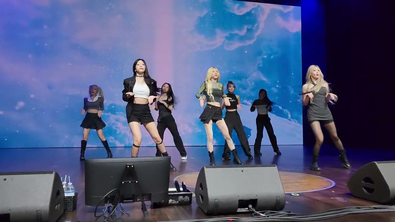 Dreamcatcher (드림캐쳐) - Fly High | 230910 | Nashville | [4k60fps FANCAM - FRONT ROW]