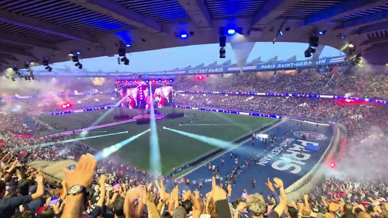 PSG Champion d'Europe : Le Parc accueille ses héros - Communion, Tous ensemble on chantera 