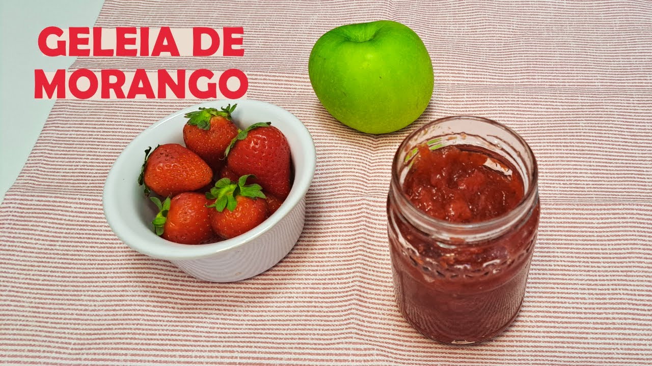 Aprenda a fazer uma geleia de morango caseira para o seu café da manhã