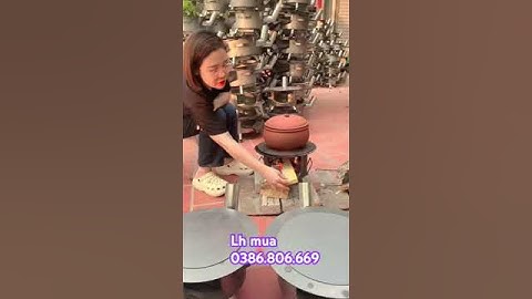 BẾP CỦI KHO CÁ NẤU CƠM CỰC TIỆN LỢI TRONG MÙA ĐÔNG LẠNH GIÁ