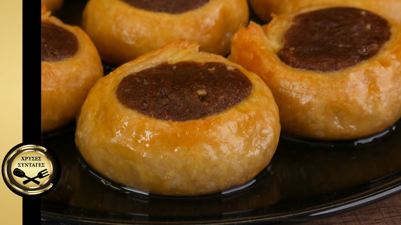 Завитки из постного теста легко приготовить — Roxakia