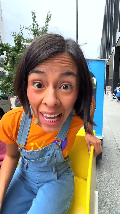 Christina monta en tren 🚂 #123andres #kidsvideo #kidssong #kidsmusic #preschool #kinder #explore