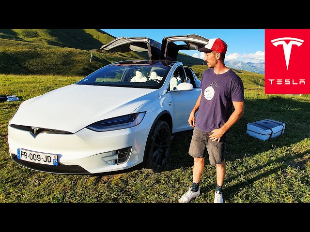 Universal - Véhicule Tesla modèle X90 tire en arrière le jouet de voiture  (bleu) - Voitures - Rue du Commerce