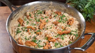 Spaghetti Pasta Tastes Delicious with Chicken and This Rich & Flavorful White Sauce!