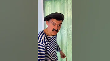 БАТЯ ИЩЕТ ДО ЧЕГО ДОКОПАТЬСЯ Shorts 