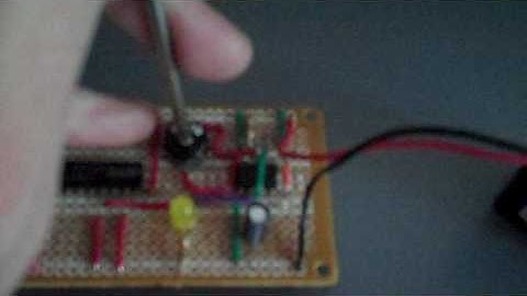 LED Chaser - 555 timer and 4017 sequencer