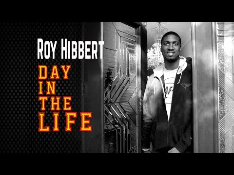 Vídeo: Valor net de Roy Hibbert: wiki, casat, família, casament, sou, germans