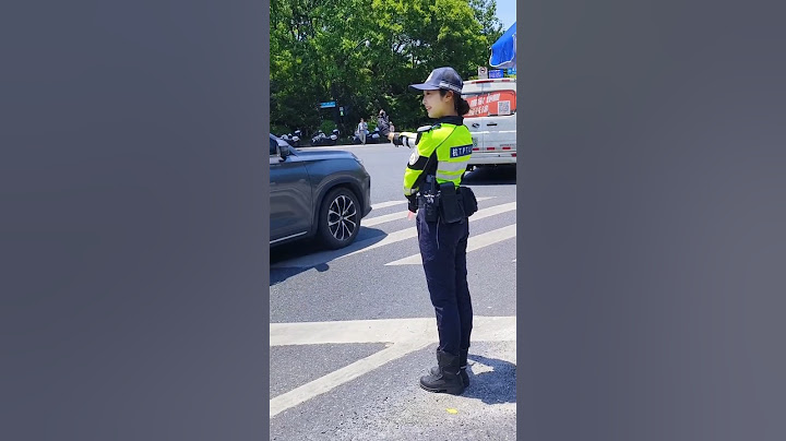 交警正能量 兔子警官幾日不見身姿愈發清瘦挺拔! #杭州交警 #最美女交警 #兔子警官 #杭州女交警 #正能量