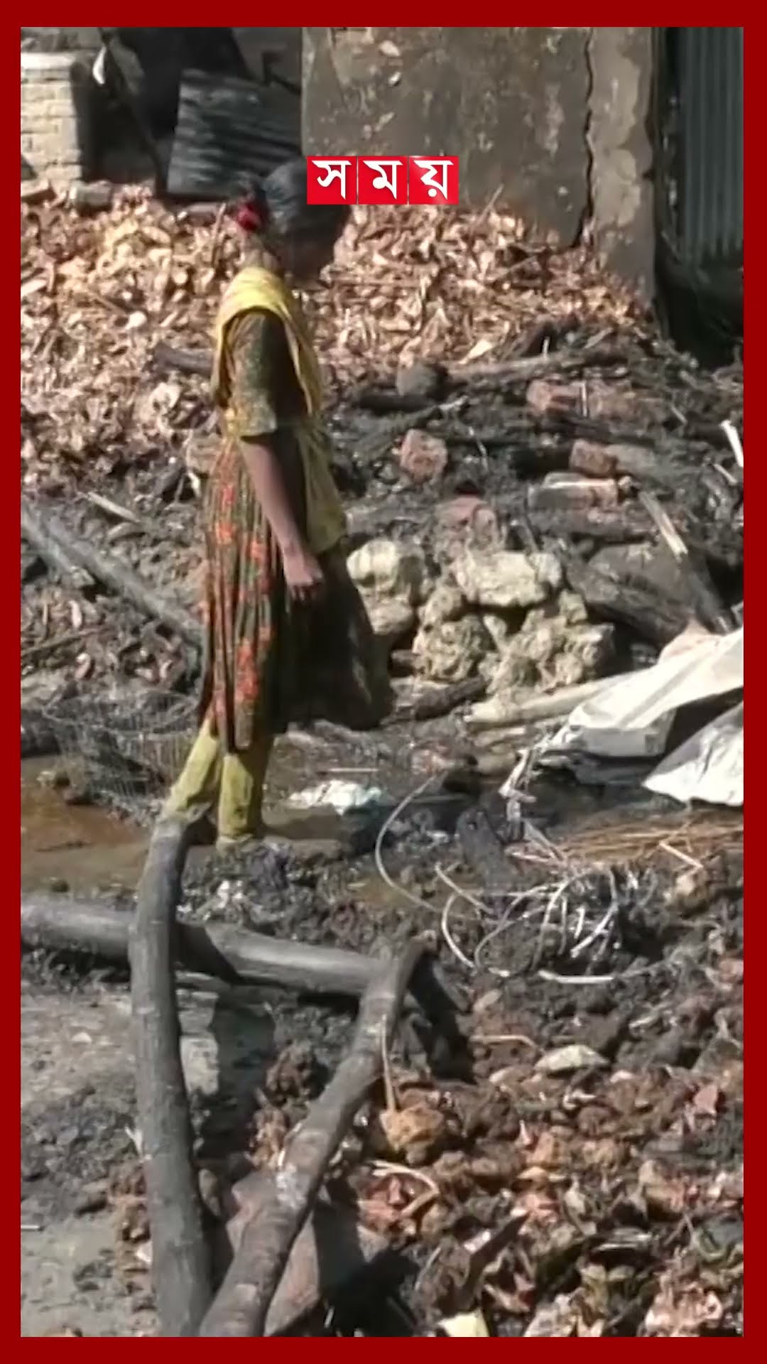 দাউ দাউ করে জ্বলছে আগুন, দিশেহারা বাসিন্দাদের আহাজারি #jhenaidah #fire #fireservice #somoytv