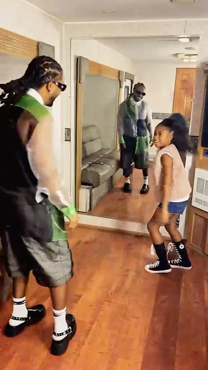 Omarion & Daughter A’mei Practice Daddy’s Dance Moves Before His Show! 🕺🏾