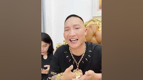 Huấn Hoa Hồng Nói Về Cuộc Đối Đầu Giữa Phương Hằng - Hoài Linh và 14 Tỷ Tiền Quyên Góp