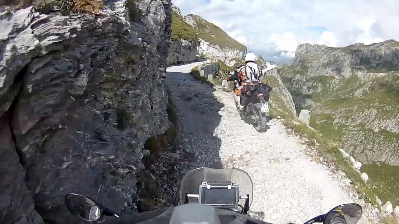 Triumph Tiger 800 >> Ligurische Grenzkammstraße LGKS mit dem Motorrad - YouTube Triumph Tiger 800 >> Ligurische Grenzkammstraße LGKS mit dem Motorrad - YouTube