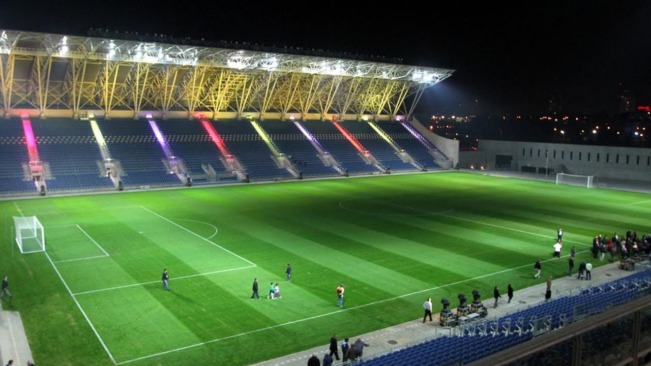 האצטדיון החדש בפ