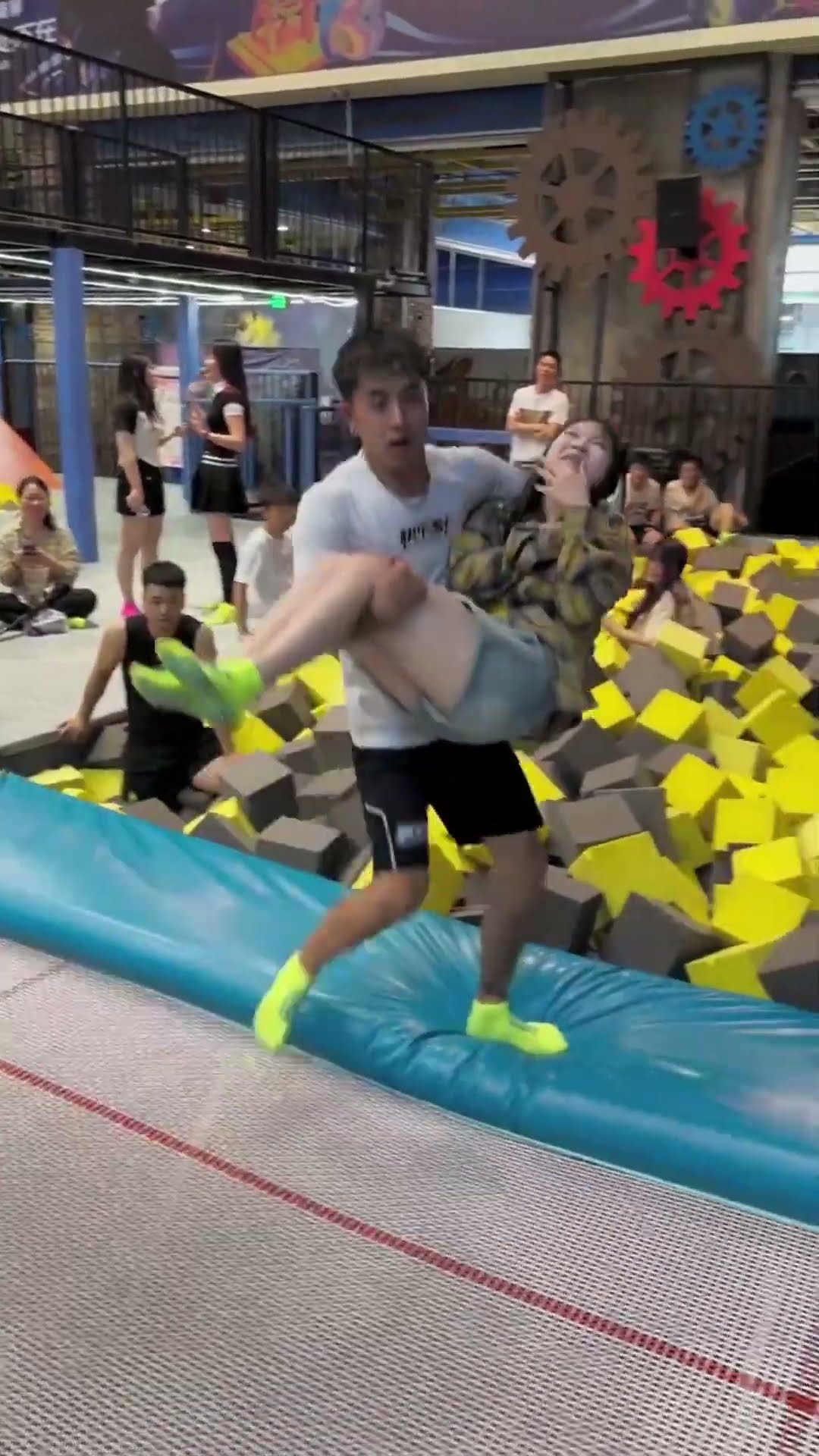 Watch This Teen Jump Around A??Fun Park Trampoline For The First Time #viralvideo #shorts