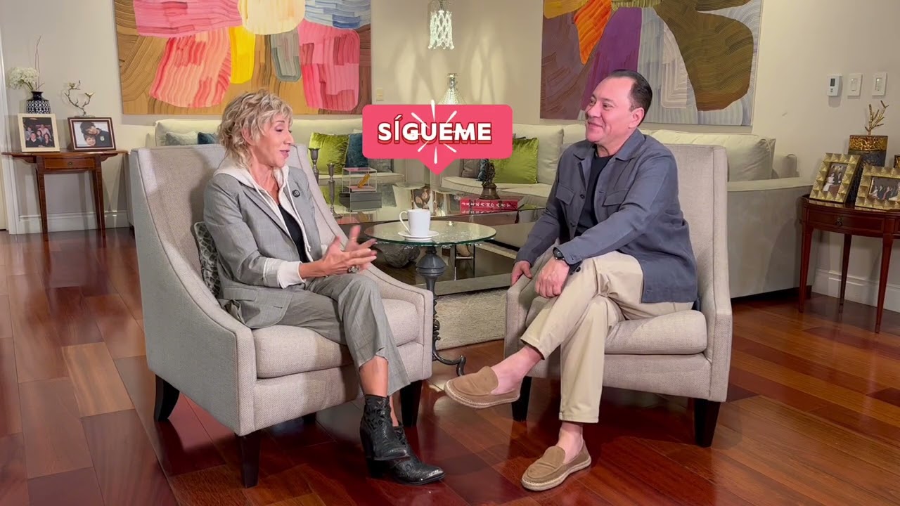 Tengo el privilegio de conversar con @anatorrojamusic  una de las voces más admiradas en el mundo.