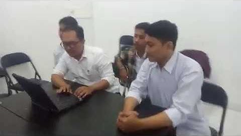 LAMPU LALULINTAS - BASCOM AVR - Proteus - Mikrokontroller