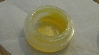 What's Dabbin'? with IE420: Honey Vape Blue Dream Solventless Wax