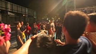 Afrojack taking selfie with his fans | Golden Land Music Festival Myanmar 2016