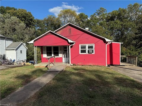 325 Mineral Springs Drive, Jonesville, NC home video tour
