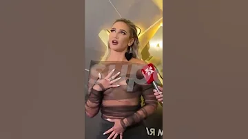 Бузова и Дава пересеклись на премии Жары. А Бородина показала факи.